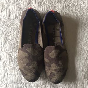 Rothy’s size 8 mink camo loafer sold out/retiring!